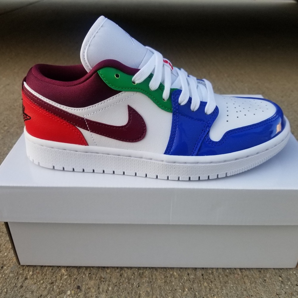 Nike Air Jordan 1 Low SE Beetroot Women’s Size 7.5